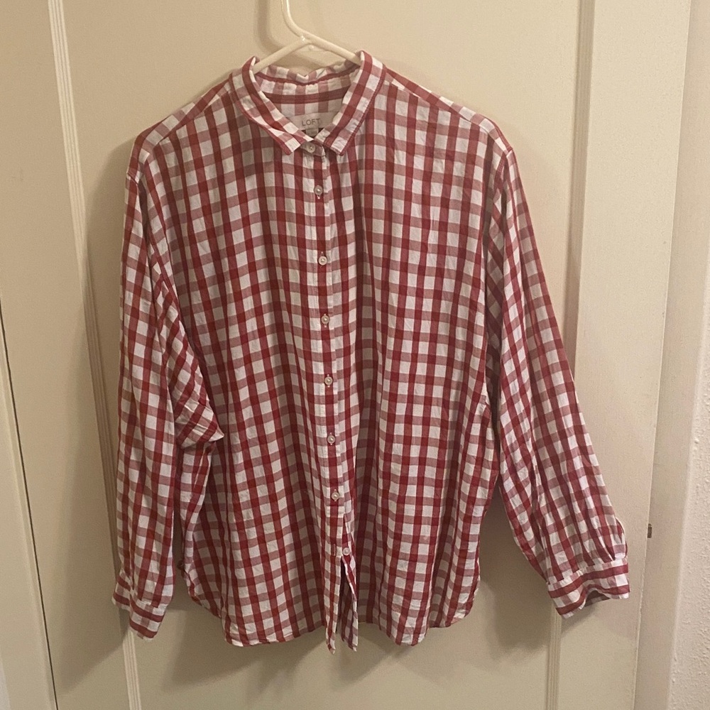 LOFT Red and White Checkered Women's Button Down Shirt